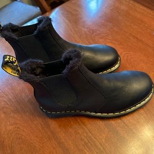 Dr Marten’s UNISEX black leather, waterproof boots. NEVER WORN! 10 Men/11 Women